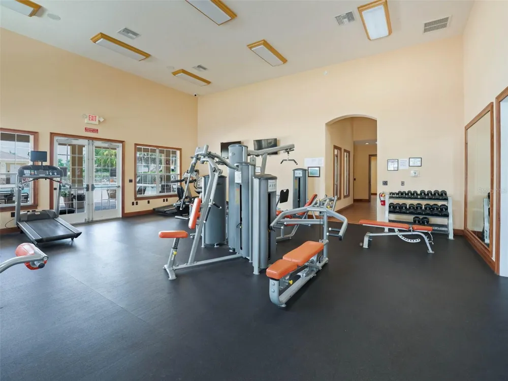 4942 NE 123RD LANE Oxford, FL 34484