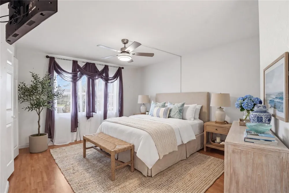 7860 PALM AIRE LANE #103 Sarasota, FL 34243