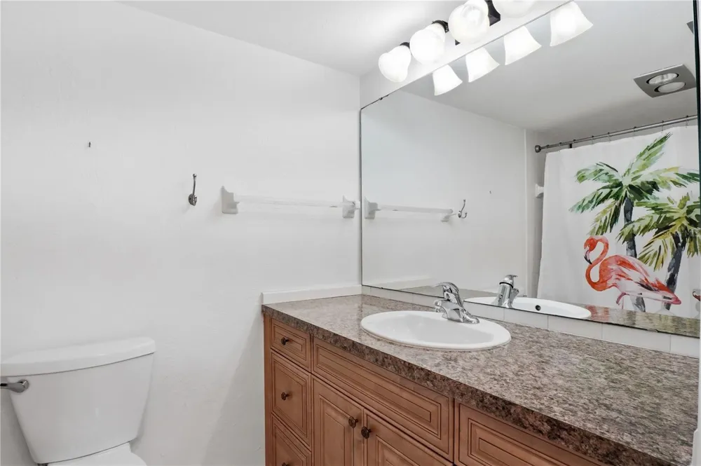 7860 PALM AIRE LANE #103 Sarasota, FL 34243