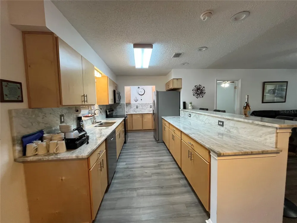 407 POINSETTIA AVENUE Fruitland Park, FL 34731