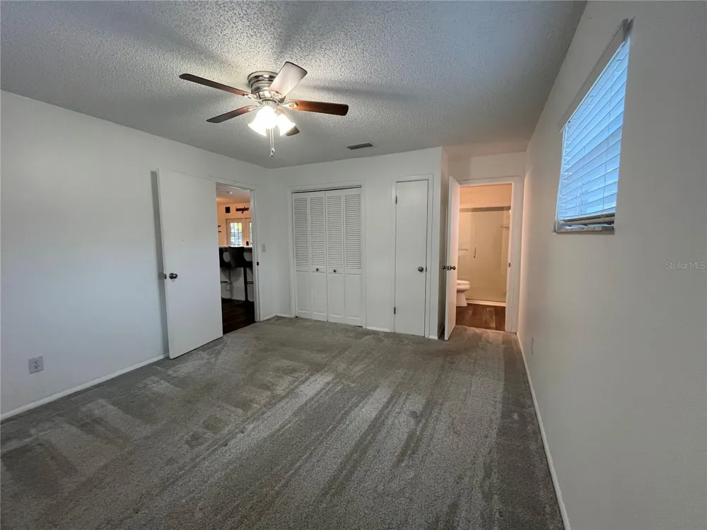 407 POINSETTIA AVENUE Fruitland Park, FL 34731