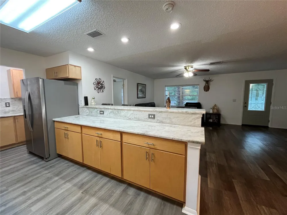 407 POINSETTIA AVENUE Fruitland Park, FL 34731