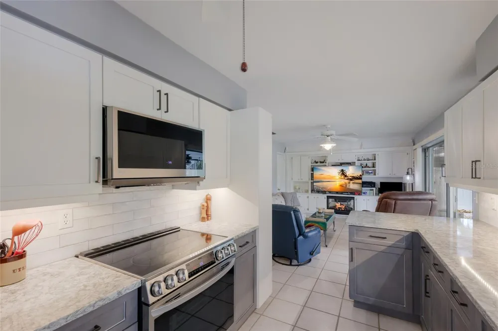 5007 BIMINI DRIVE Bradenton, FL 34210