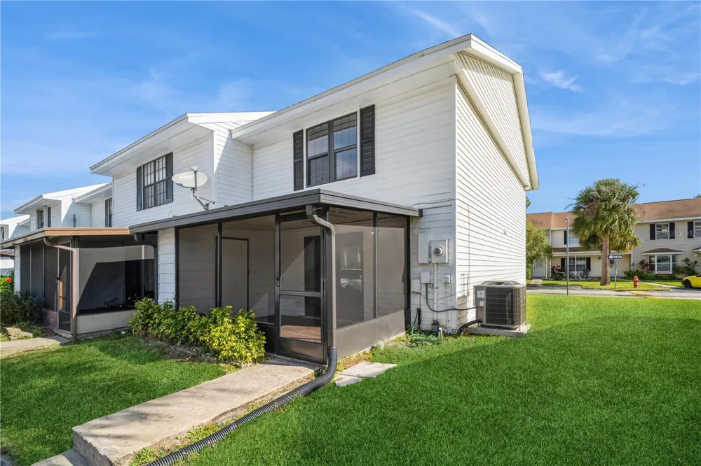 2018 MANOR DRIVE NE Palm Bay, FL 32905