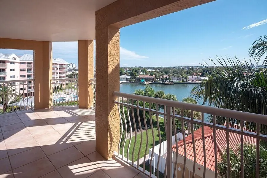 5353 GULF BOULEVARD #A404 St Pete Beach, FL 33706
