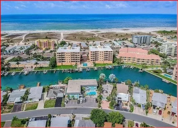 11440 1ST STREET E #6 Treasure Island, FL 33706
