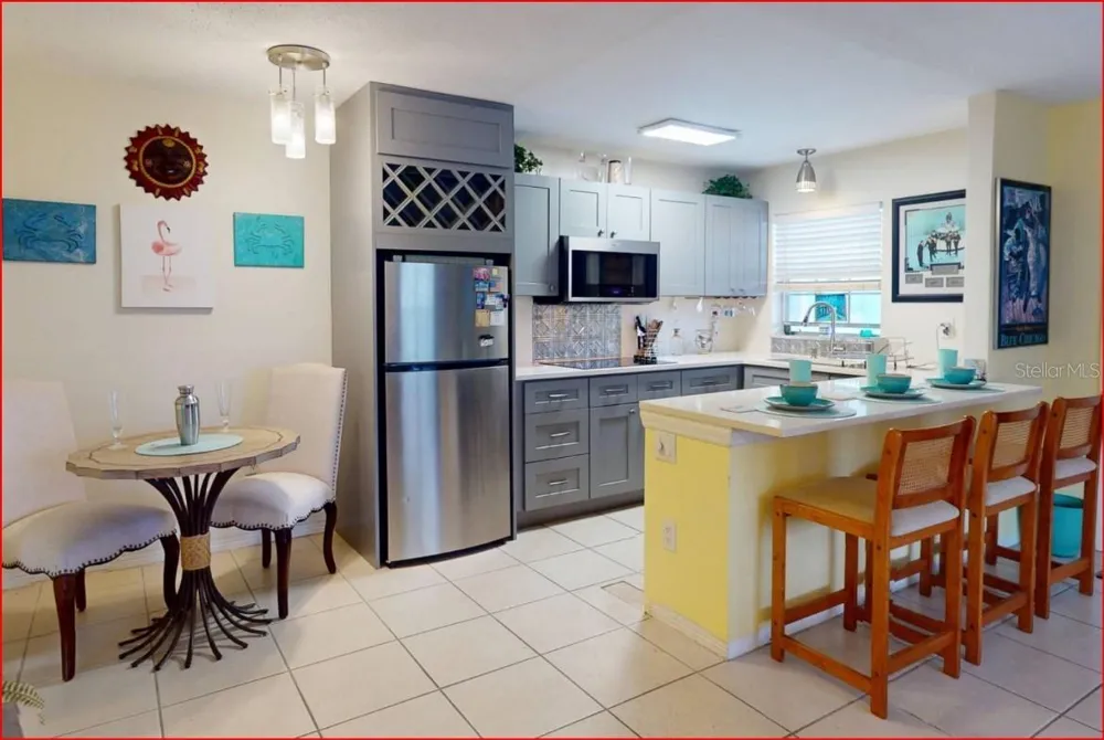11440 1ST STREET E #6 Treasure Island, FL 33706