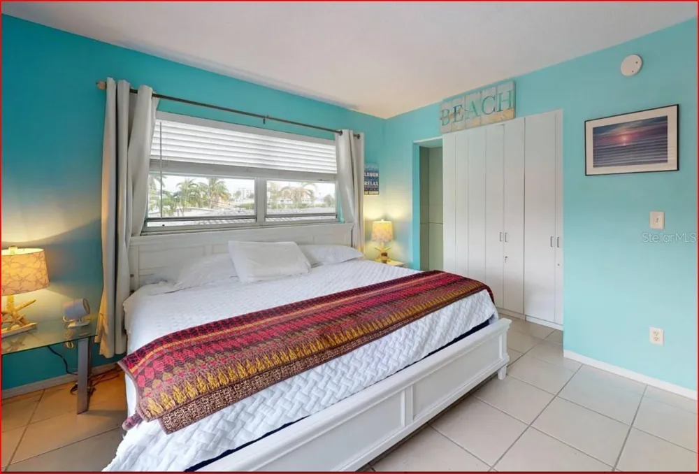 11440 1ST STREET E #6 Treasure Island, FL 33706