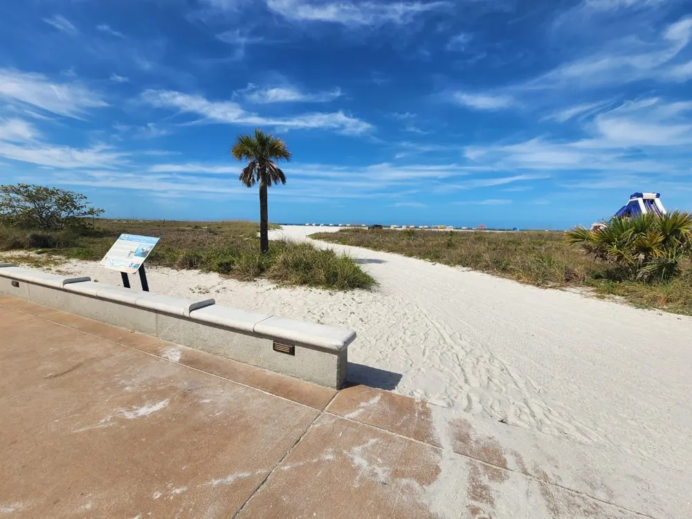 11440 1ST STREET E #6 Treasure Island, FL 33706