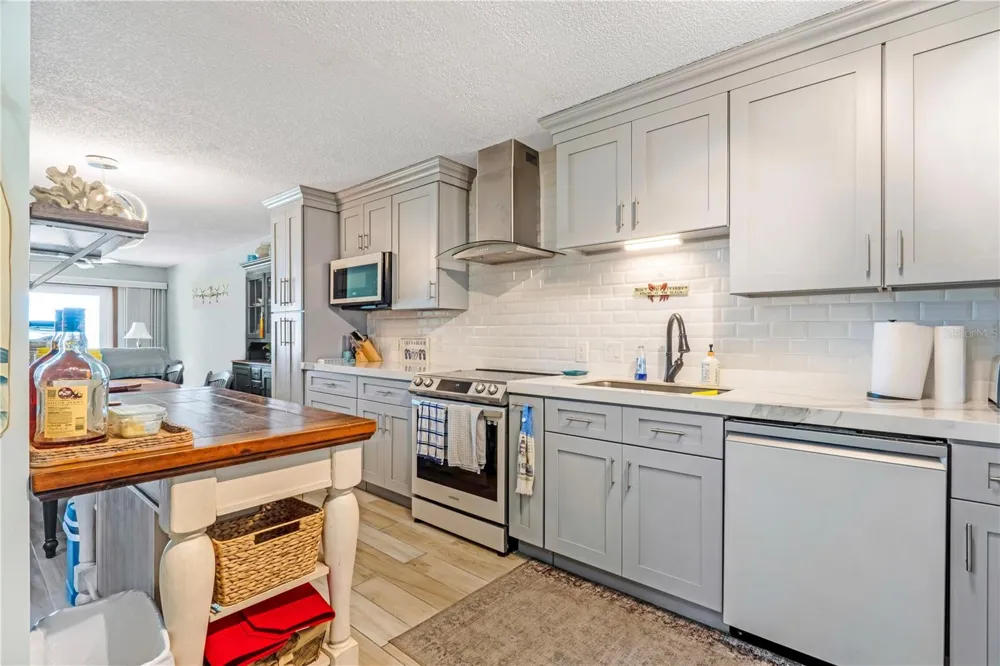 2222 OCEAN SHORE BOULEVARD #102B Ormond Beach, FL 32176