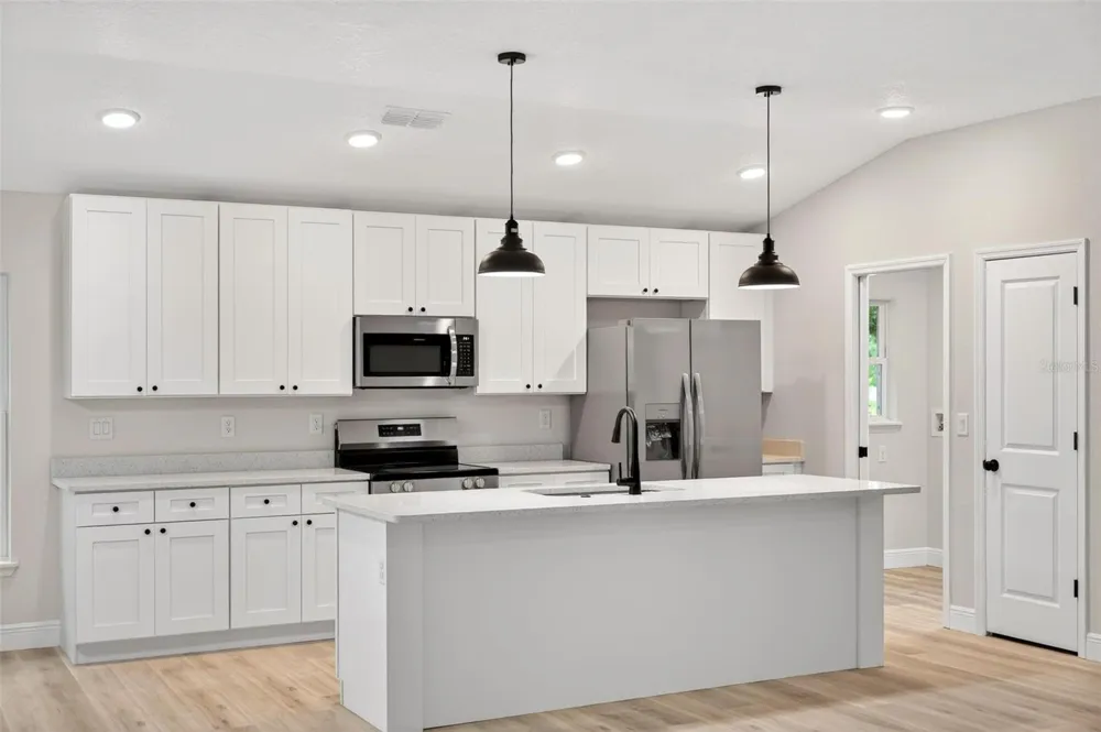 2132 PINE MEADOWS GOLF COURSE ROAD Eustis, FL 32726