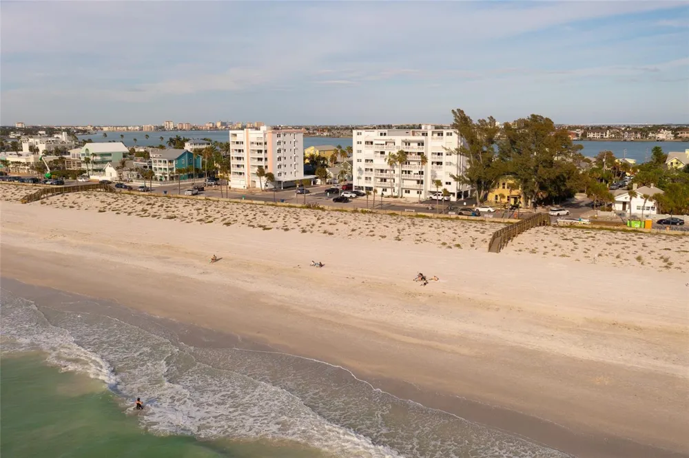 403 GULF WAY #304 St Pete Beach, FL 33706