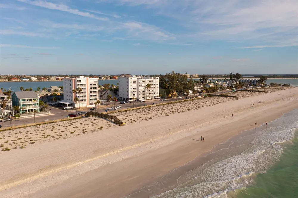 403 GULF WAY #304 St Pete Beach, FL 33706