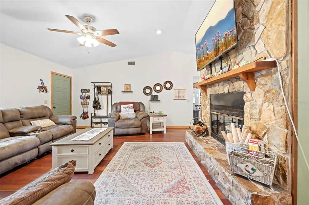 6141 E DELL LANE Inverness, FL 34452