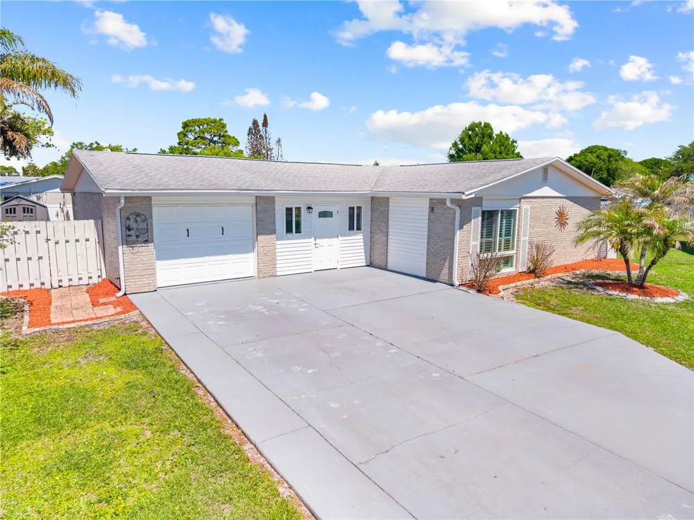 683 JOHN HANCOCK LANE West Melbourne, FL 32904