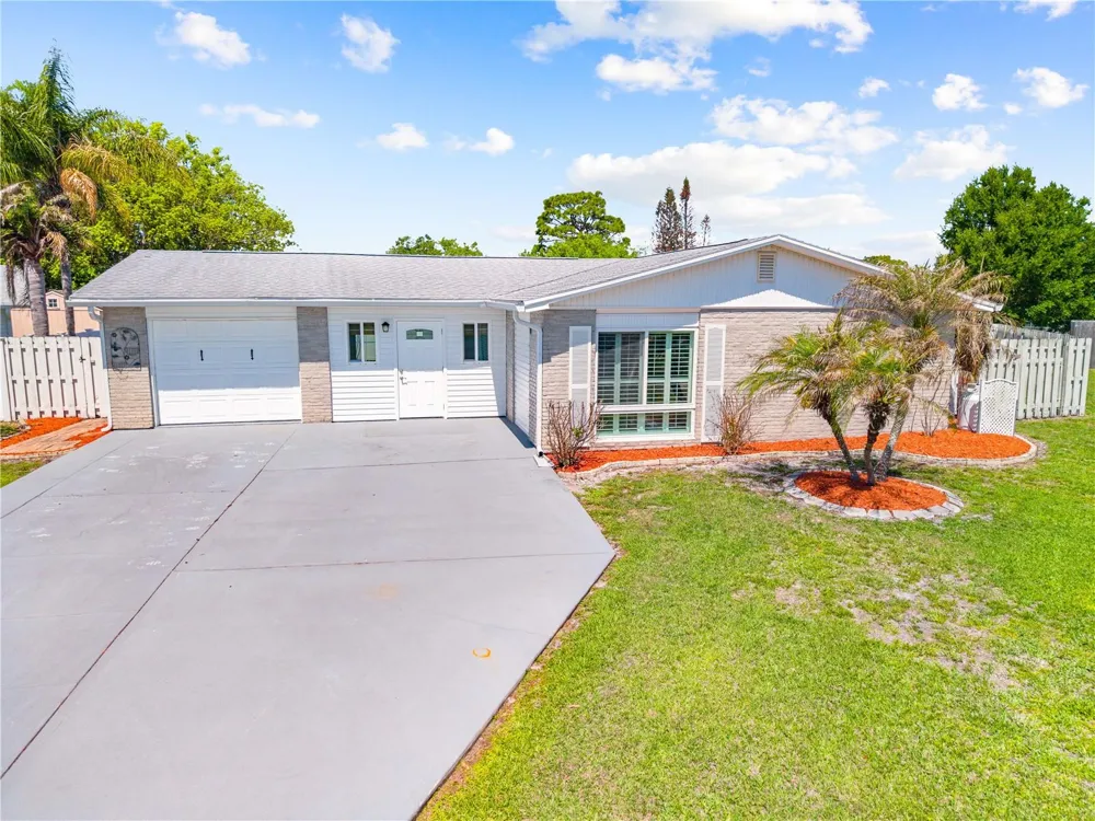 683 JOHN HANCOCK LANE West Melbourne, FL 32904