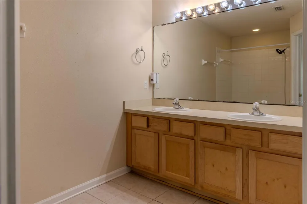 2720 CONCH HOLLOW DRIVE Brandon, FL 33511