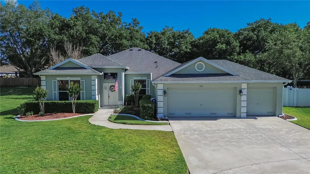 4810 WATER LARK WAY Valrico, FL 33596