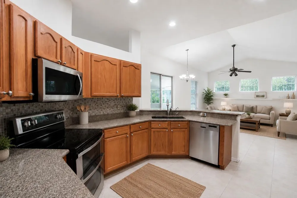 4810 WATER LARK WAY Valrico, FL 33596