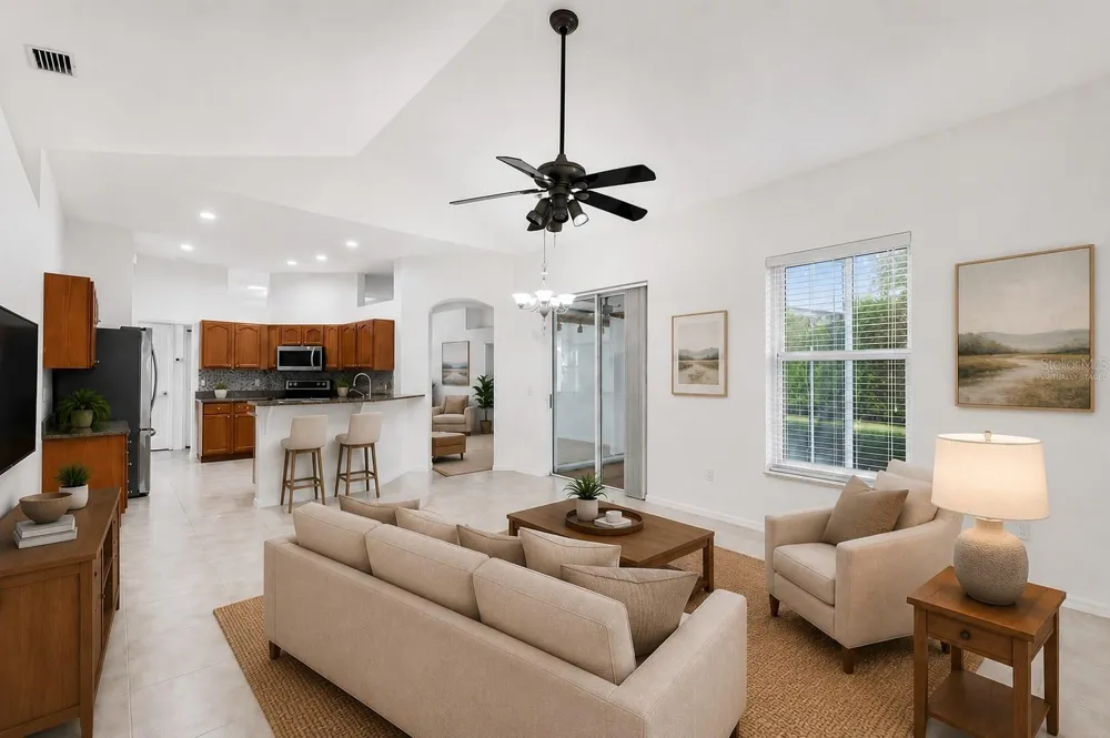 4810 WATER LARK WAY Valrico, FL 33596