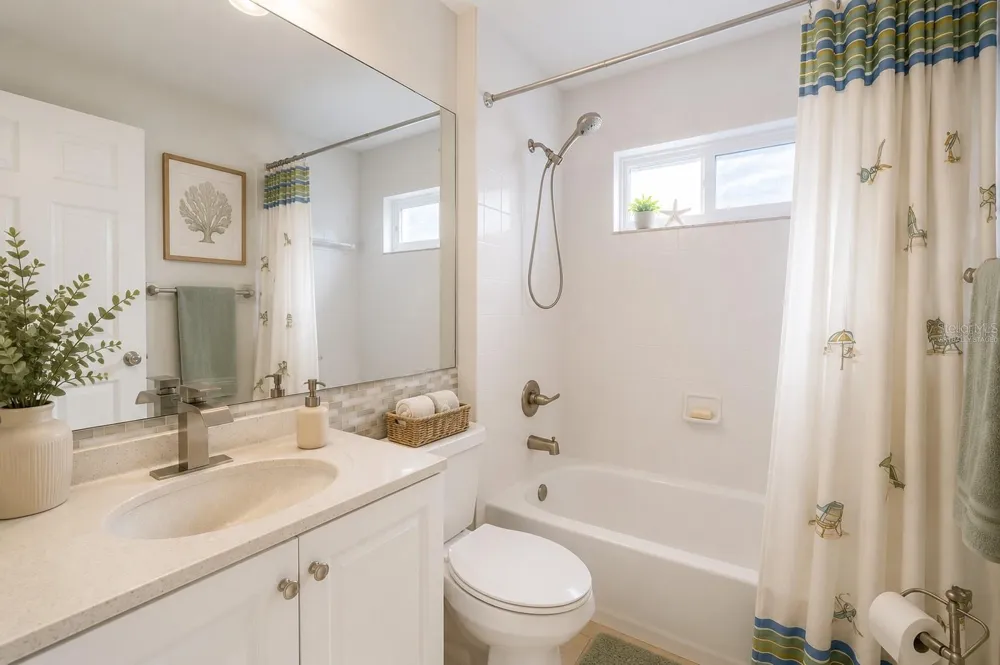 4810 WATER LARK WAY Valrico, FL 33596