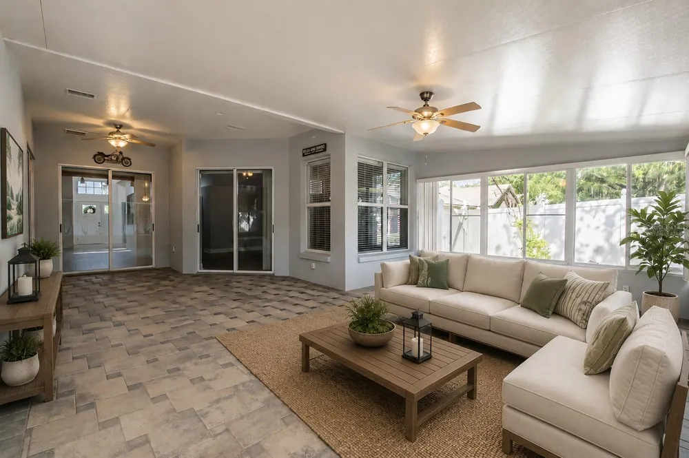 4810 WATER LARK WAY Valrico, FL 33596