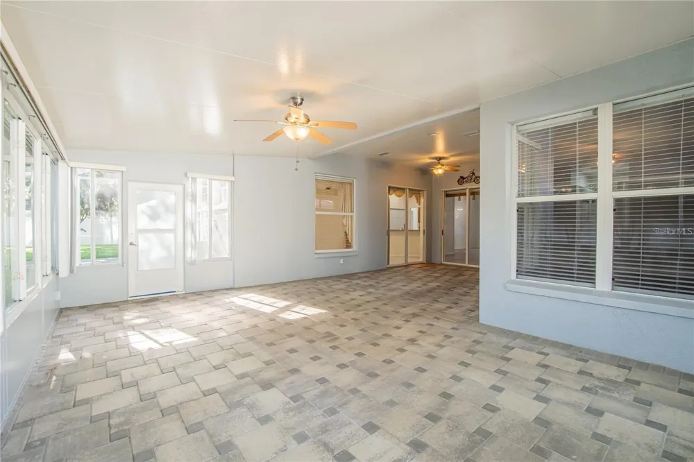 4810 WATER LARK WAY Valrico, FL 33596