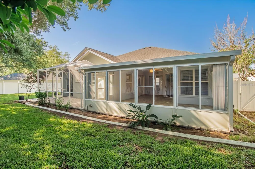 4810 WATER LARK WAY Valrico, FL 33596
