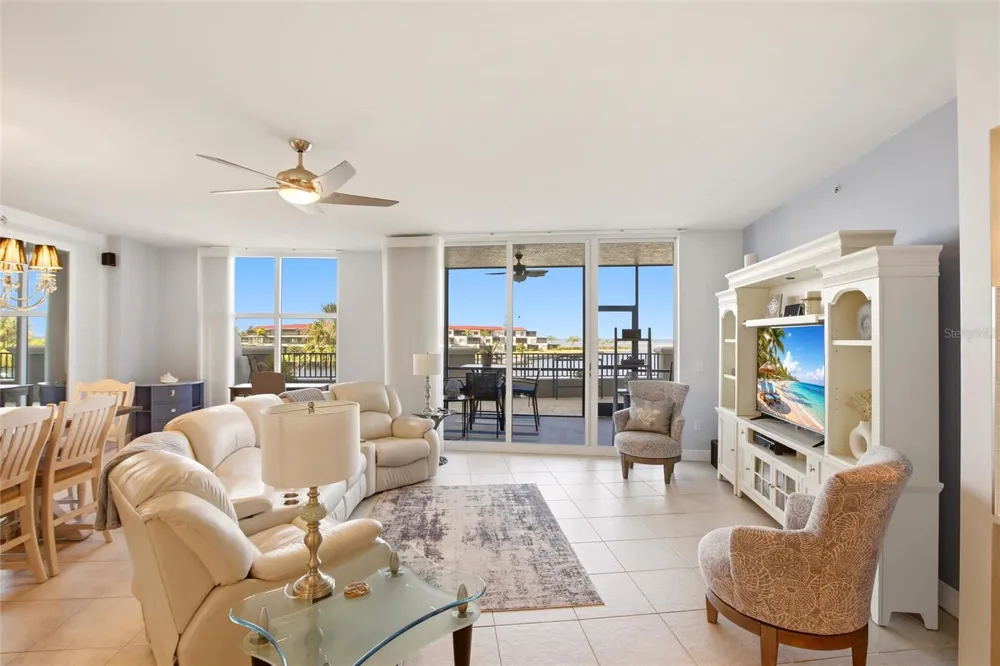 3313 SUNSET KEY CIRCLE #105 Punta Gorda, FL 33955