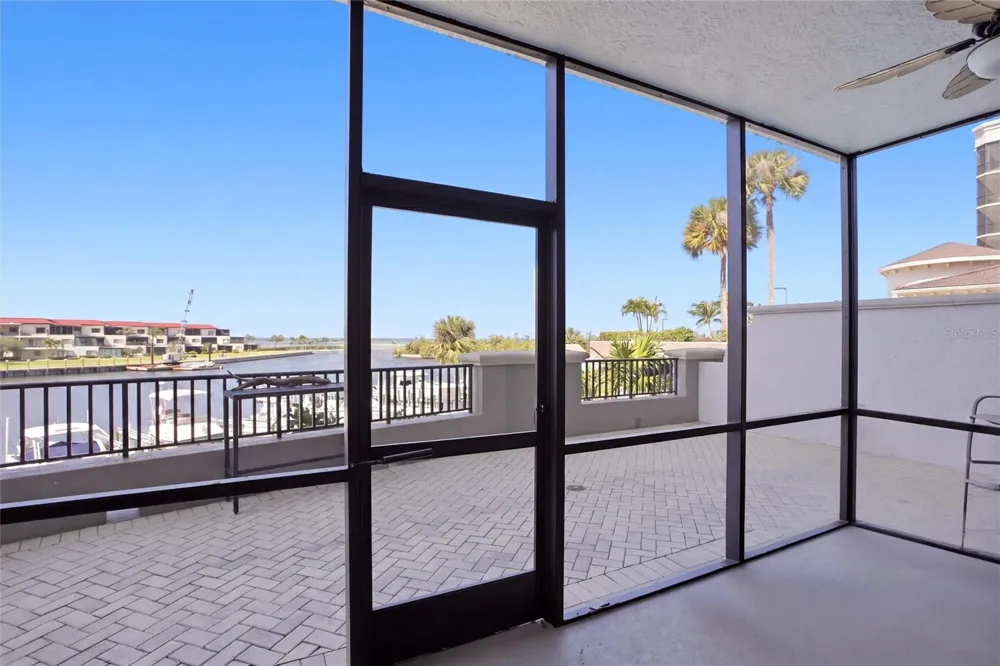 3313 SUNSET KEY CIRCLE #105 Punta Gorda, FL 33955