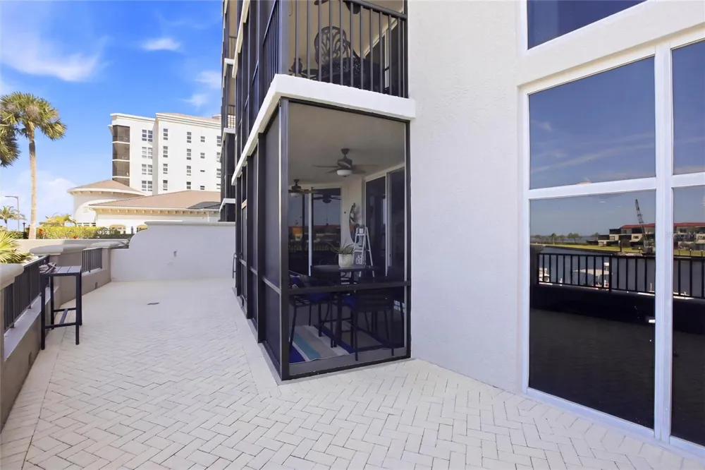 3313 SUNSET KEY CIRCLE #105 Punta Gorda, FL 33955