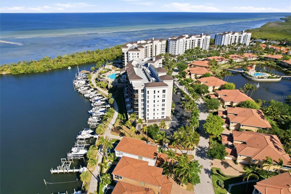 3313 SUNSET KEY CIRCLE #105 Punta Gorda, FL 33955