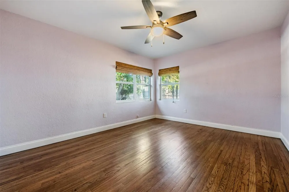 2025 PLAZA DOLORES Clearwater, FL 33755