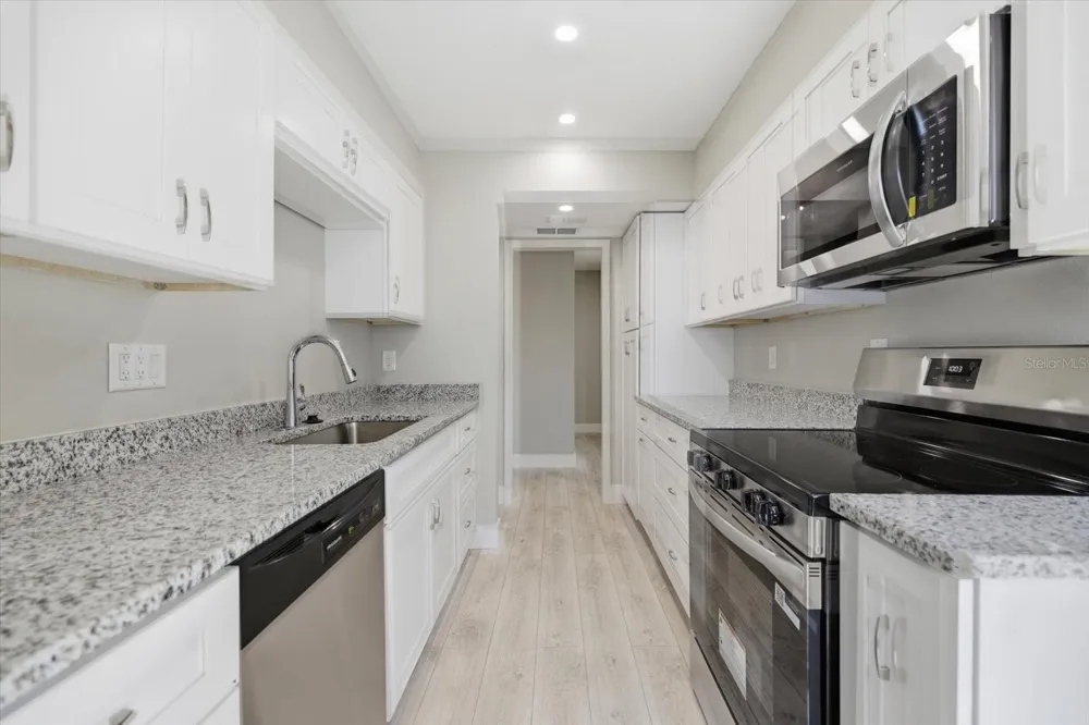 500 PARK BOULEVARD S #106 Venice, FL 34285