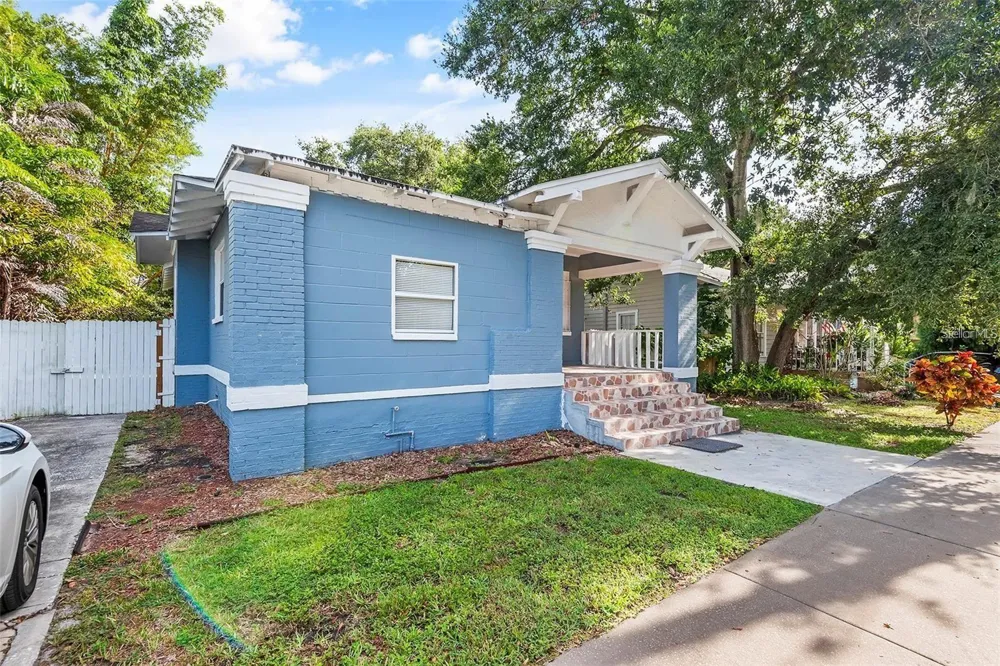 811 W AMELIA AVENUE Tampa, FL 33602