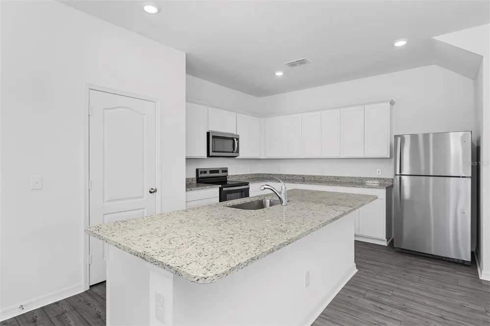 564 BAY LEAF DRIVE Poinciana, FL 34759