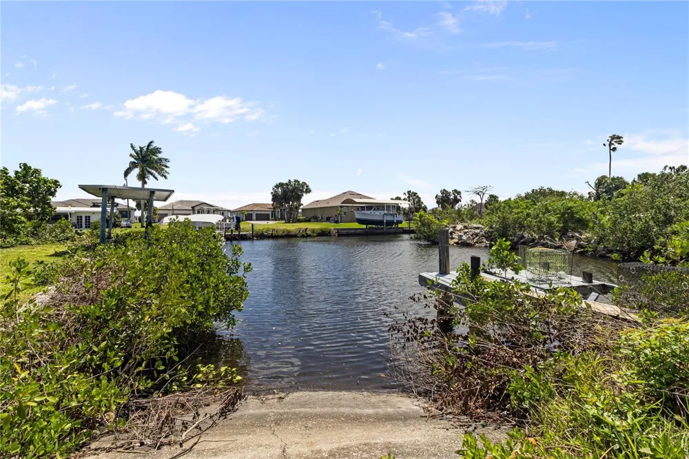 4020 PALM DRIVE Punta Gorda, FL 33950