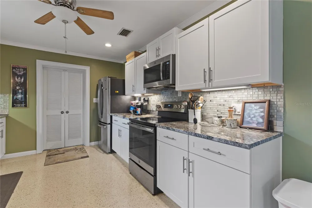 4020 PALM DRIVE Punta Gorda, FL 33950