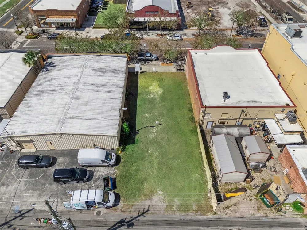 215 MAGNOLIA AVENUE Sanford, FL 32771