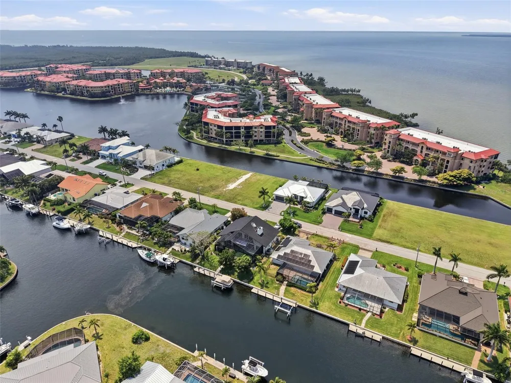 81 COLONY POINT DRIVE Punta Gorda, FL 33950