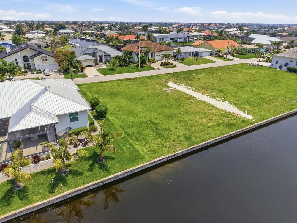 81 COLONY POINT DRIVE Punta Gorda, FL 33950