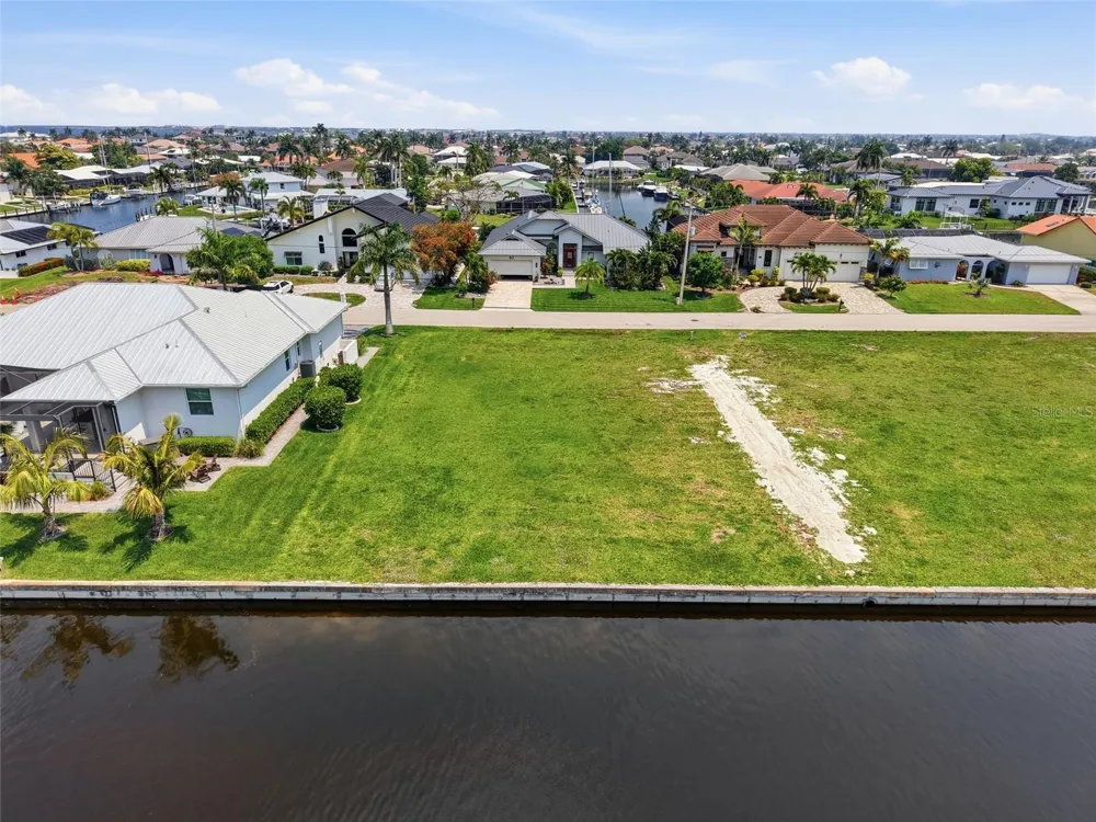 81 COLONY POINT DRIVE Punta Gorda, FL 33950