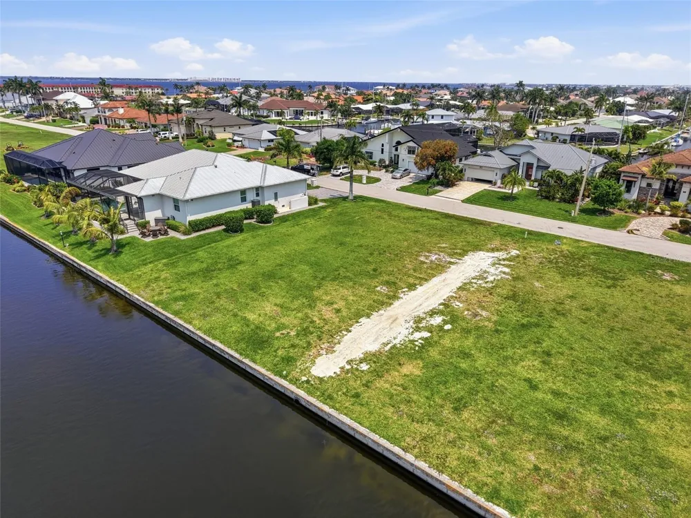 81 COLONY POINT DRIVE Punta Gorda, FL 33950