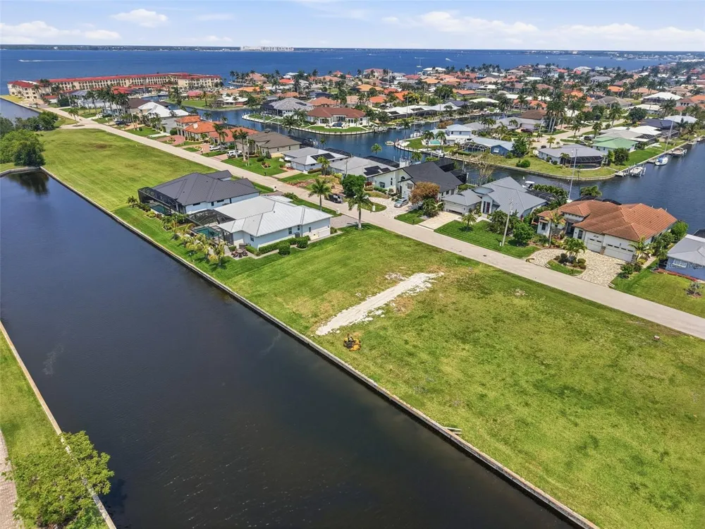 81 COLONY POINT DRIVE Punta Gorda, FL 33950