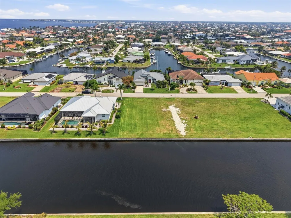 81 COLONY POINT DRIVE Punta Gorda, FL 33950