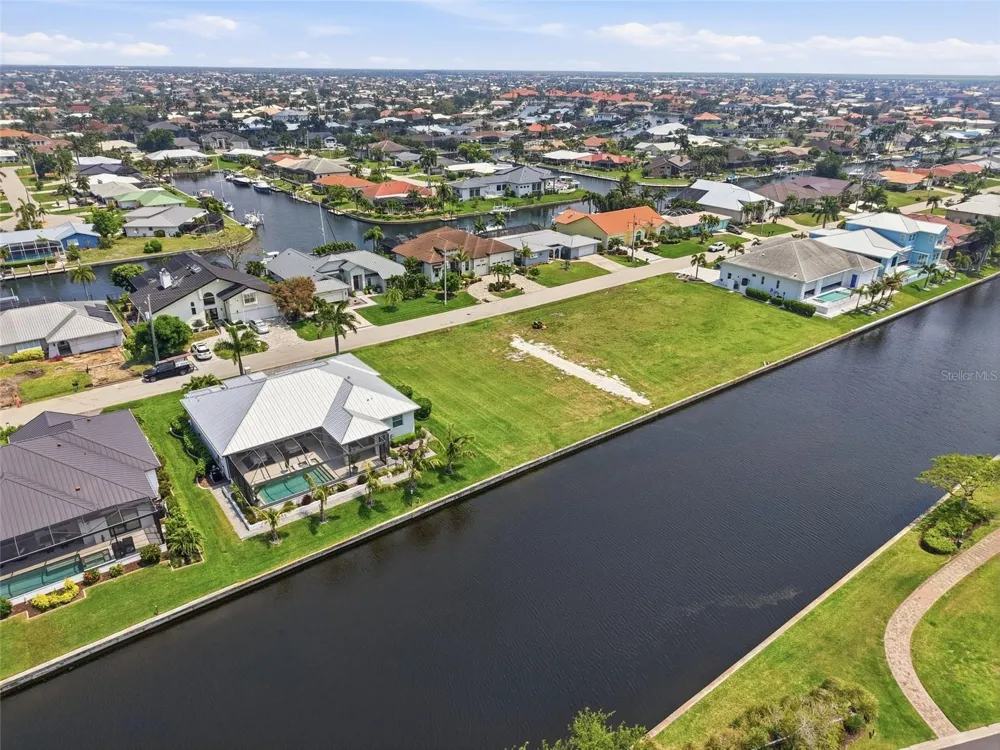 81 COLONY POINT DRIVE Punta Gorda, FL 33950