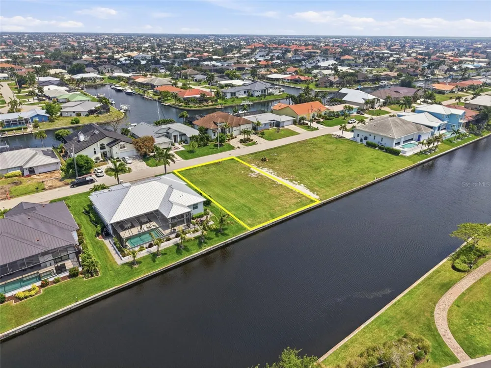 81 COLONY POINT DRIVE Punta Gorda, FL 33950