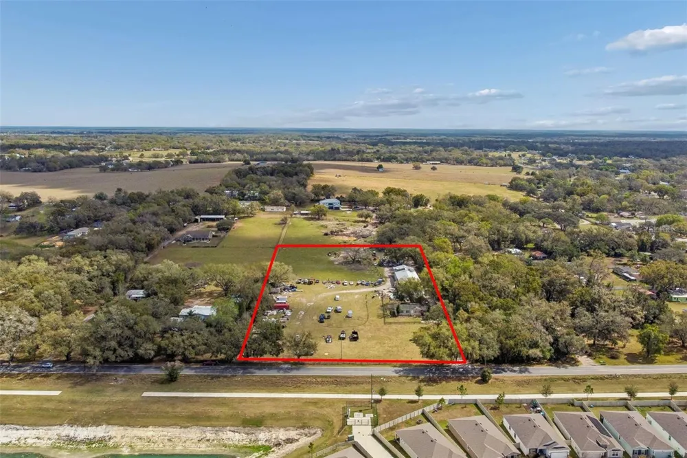 8302 WIRE ROAD Zephyrhills, FL 33540