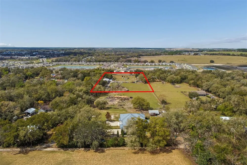 8302 WIRE ROAD Zephyrhills, FL 33540