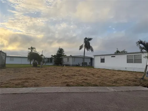 5621 SUNFLOWER ROAD